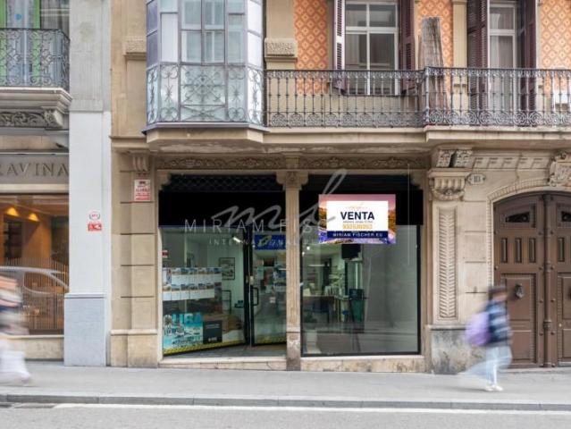 Local comercial en venta en Barcelona, Calle de Gravina, 08001