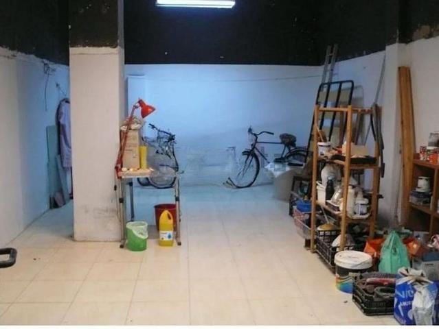Local comercial en venta en Barcelona, de 14 m² 2 habitaciones por 440.000