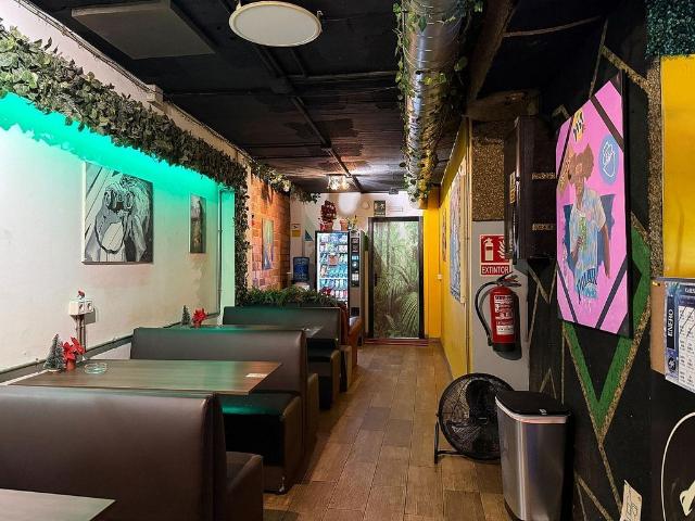 Local comercial en venta en Barcelona, de 190 m² por 350.000