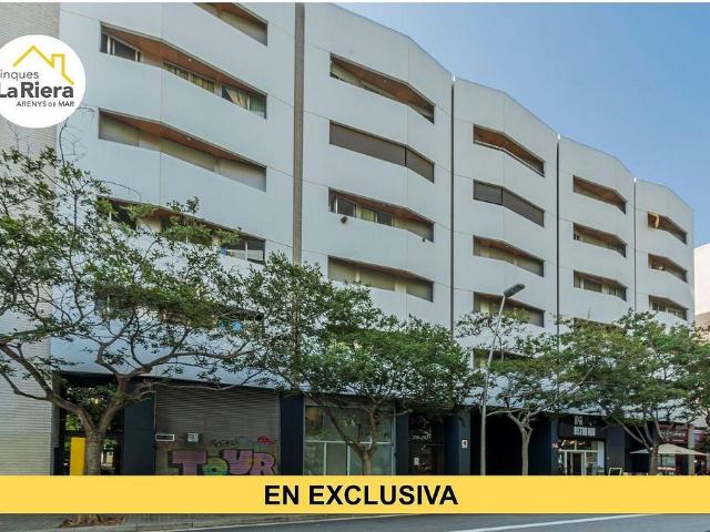 Local comercial en venta en Barcelona, de 100 m² por 300.000