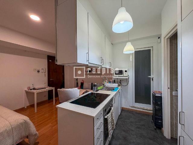 Local comercial en venta en Barcelona, de 32 m² por 149.000
