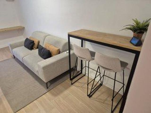 Local comercial en venta en Barcelona, de 33 m² 2 habitaciones por 124.900