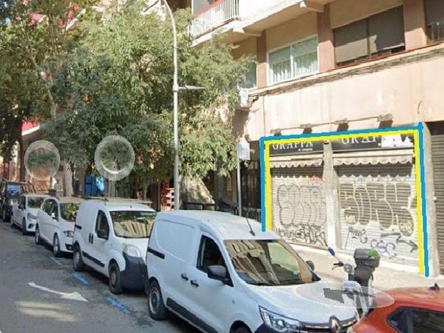 Local comercial en venta en calle De València, Barcelona, de 70 m² por 159.000