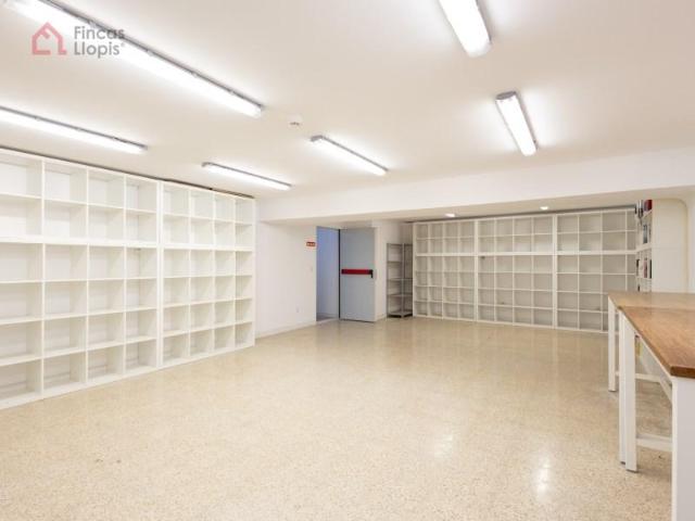 Local comercial en venta en Barcelona, La Marina del Port