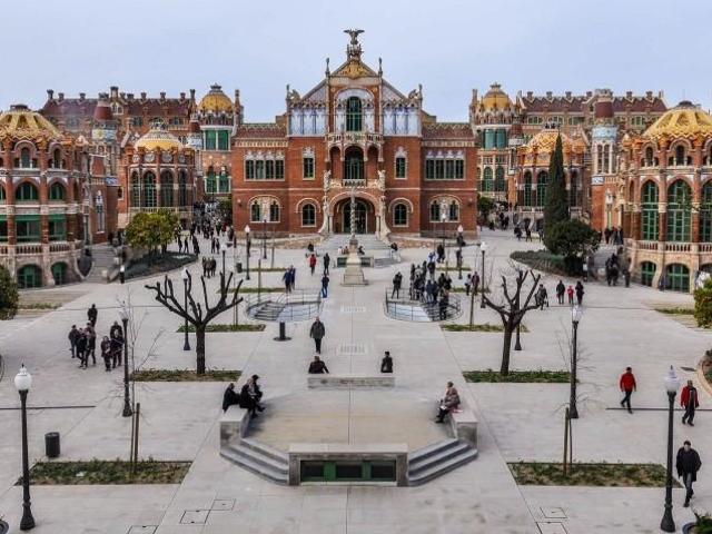 Local comercial en venta en Barcelona, La Sagrada Família