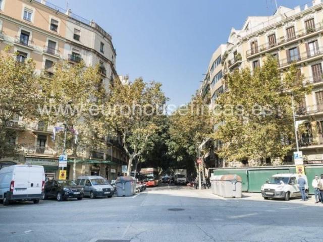 Local comercial en venta en Barcelona, Sant Antoni