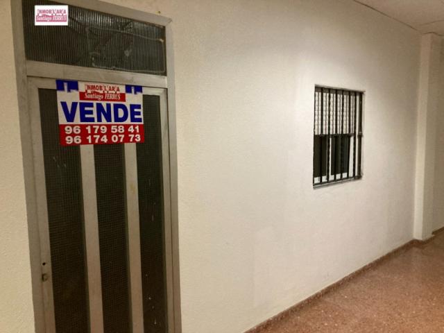 Local comercial en venta en Benifaió, Centrico