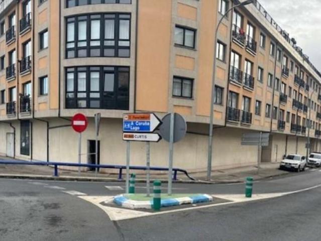 Local comercial en venta en Bergondo