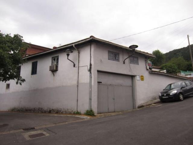 Local comercial en venta en Busturia, San Kristobal San Cristobal