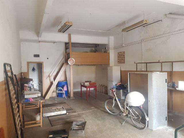 Local comercial en venta en Gavà, de 61 m² por 80.000