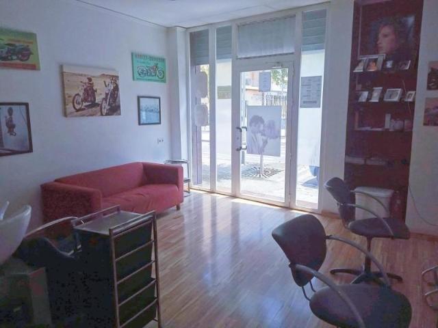 Local comercial en venta en Gandia, Carrer del Poeta Llorente, 46701