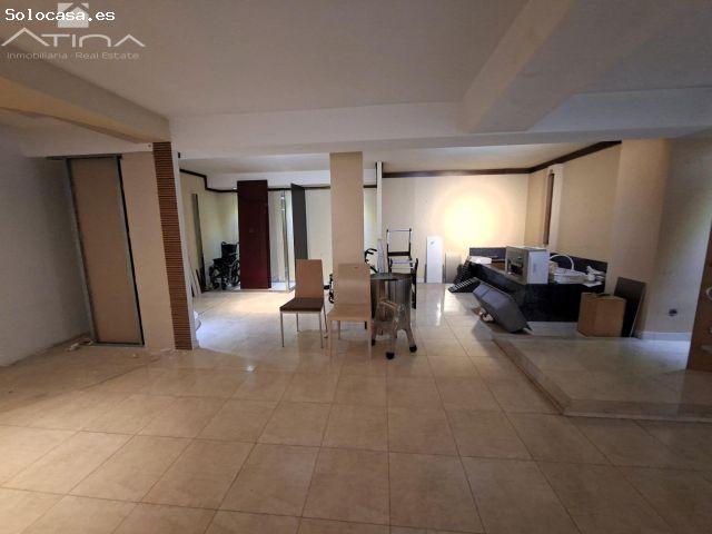 Local comercial en venta en Gandía, de 349 m2 en zona céntrica con gran visibilidad y excelente ubic