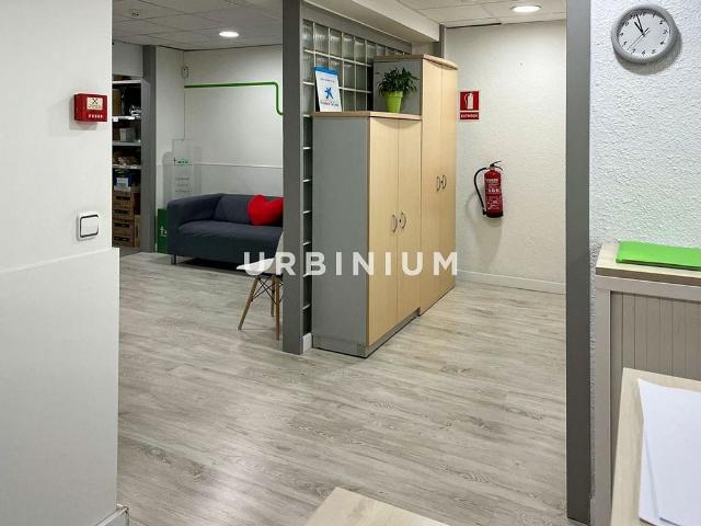 Local comercial en venta en Girona, de 95 m² 2 habitaciones por 290.000