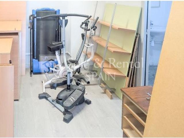 Local comercial en Venta en Girona, Girona