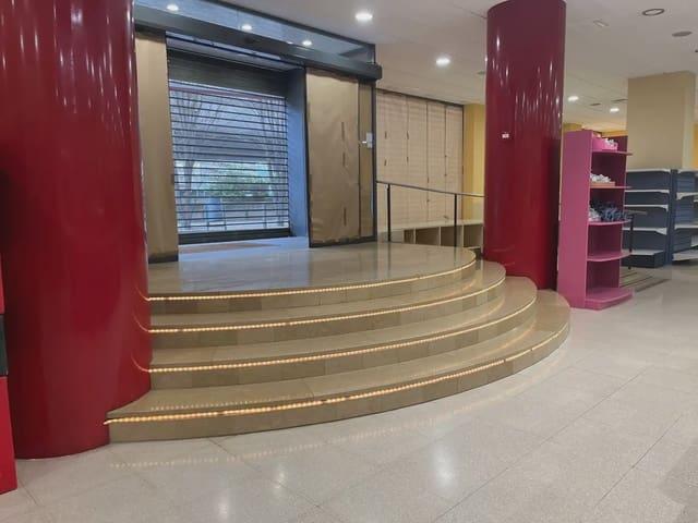Local Comercial en venta en Girona, Girona