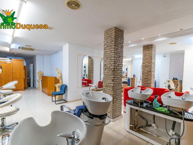 LOCAL COMERCIAL en venta en Granada