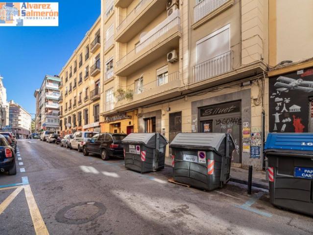 Local comercial en venta en Granada, Gran capitan