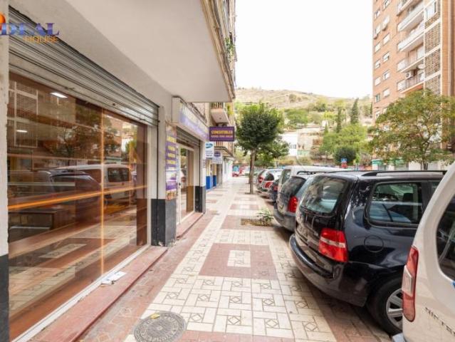 Local comercial en venta en Granada, Granada