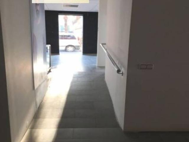 Local comercial en Venta en Elche de la Sierra, Alicante