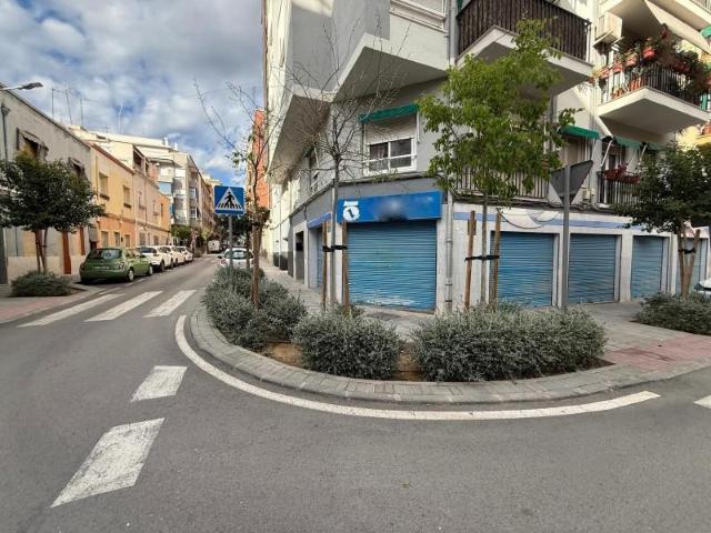 Local comercial en venta en Elda, Avenida de chapí