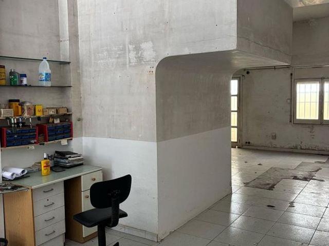Local comercial en venta en Esparreguera, de 75 m² por 106.050