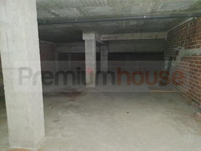 Local comercial en venta en Esplugues de Llobregat