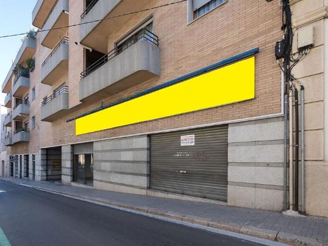 Local comercial en venta en Figueres, de 128 m² por 120.000