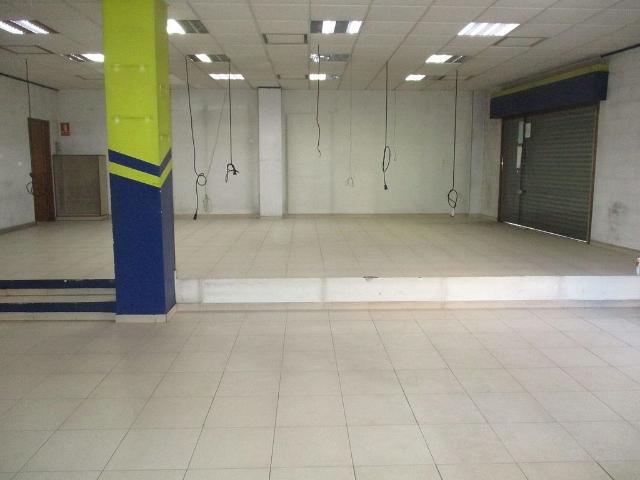 Local comercial en venta en Figueres, de 143 m² 2 habitaciones por 130.000