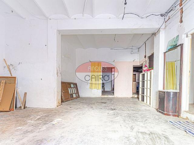 Local comercial en venta en Figueres, de 170 m² por 85.000