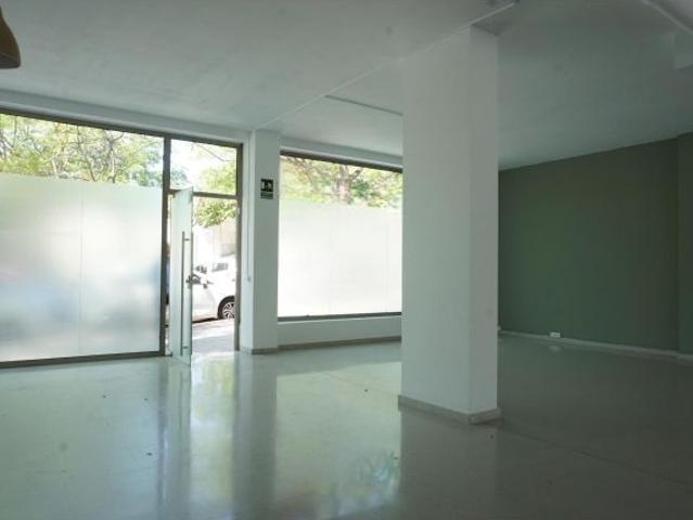 Local comercial en Venta en Hospitalet de Llobregat, Barcelona