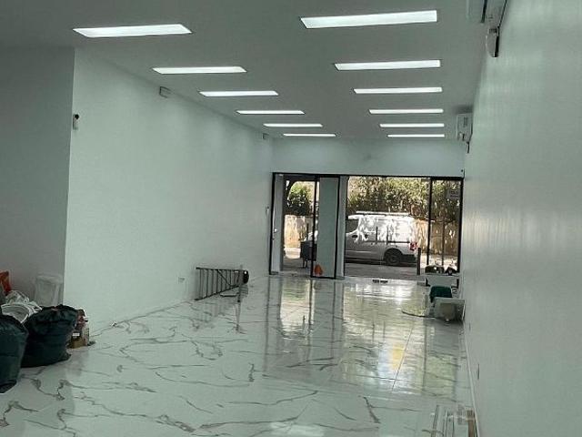 Local comercial en venta en Hospitalet de Llobregat, L´, de 75 m² 1 habitación por 150.000