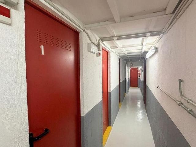 Local comercial en venta en Hospitalet de Llobregat, L´, de 118 m² por 198.000