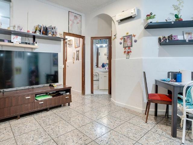 Local comercial en venta en Hospitalet de Llobregat, L´, de 35 m² 1 habitación por 90.000
