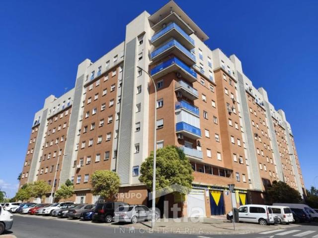 Local comercial en venta en Huelva, Prolog. Avda. Andalucia
