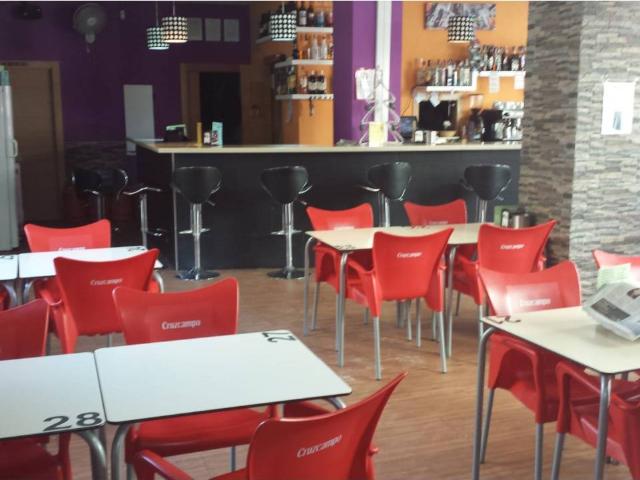 Local comercial en venta en Huétor Tájar