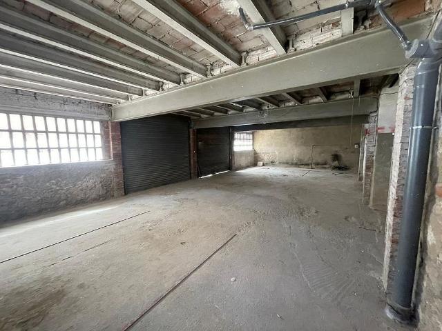 Local comercial en venta en Igualada, de 145 m² por 70.000