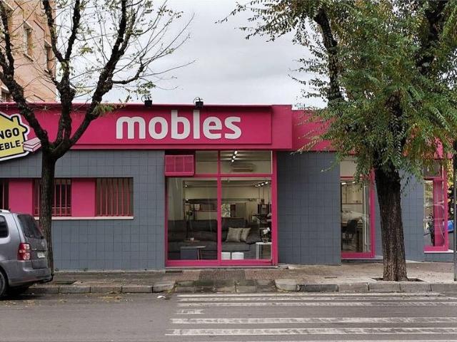 Local comercial en venta en Igualada, de 786 m² por 375.000