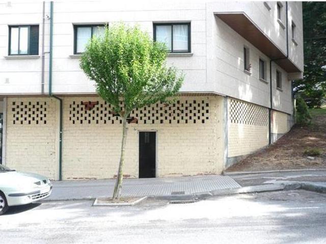 Local comercial en venta en Oleiros, Perillo