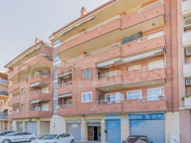 Local comercial en venta en Olesa de Montserrat