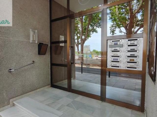 Local comercial en venta en Oliva, Oliva