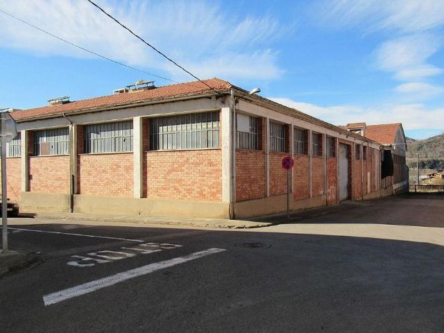 Local comercial en venta en Olot, de 6.001 m² por 320.000