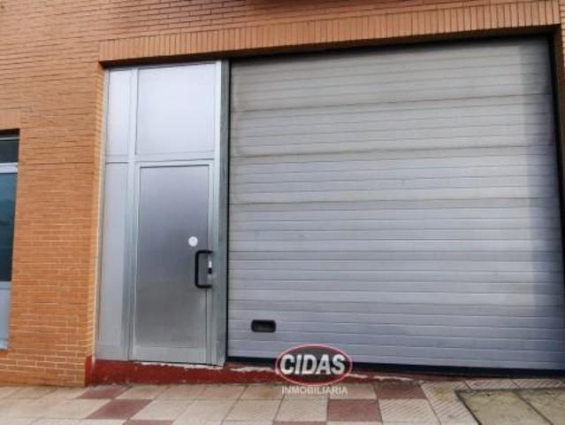 Local comercial en venta en Oviedo, Oviedo