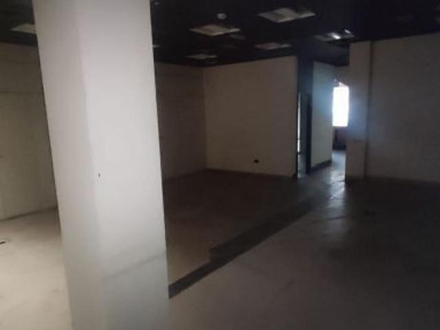 Local comercial en Venta en Oviedo, Asturias