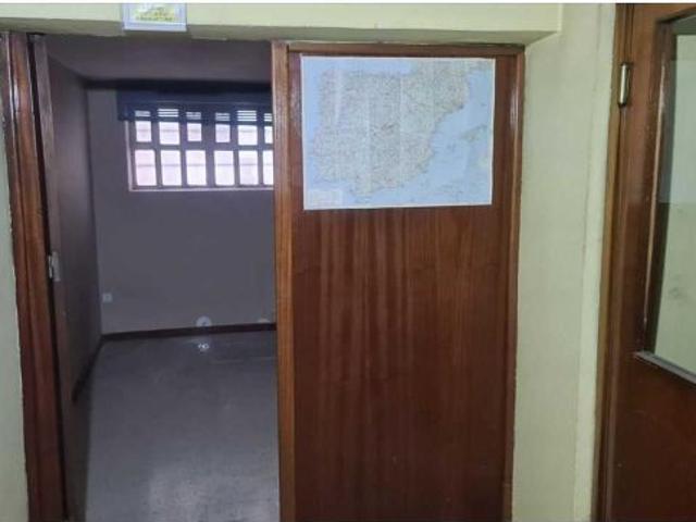Local comercial en Venta en Oviedo, Asturias