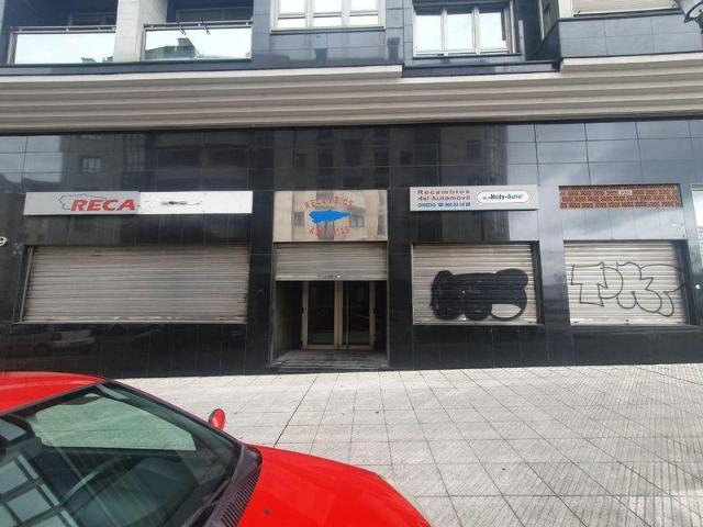 Local comercial en venta en Oviedo, La Eria