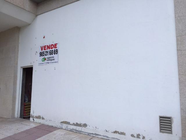 Local comercial en venta en Oviedo, La Florida