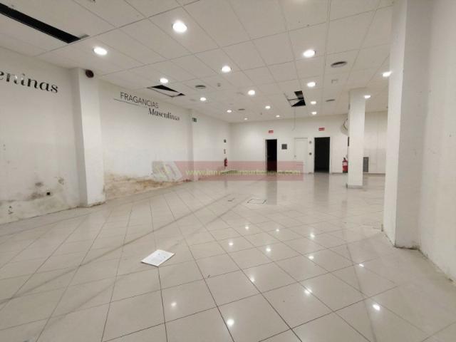 Local comercial en venta en Logroño, Avda. La Paz