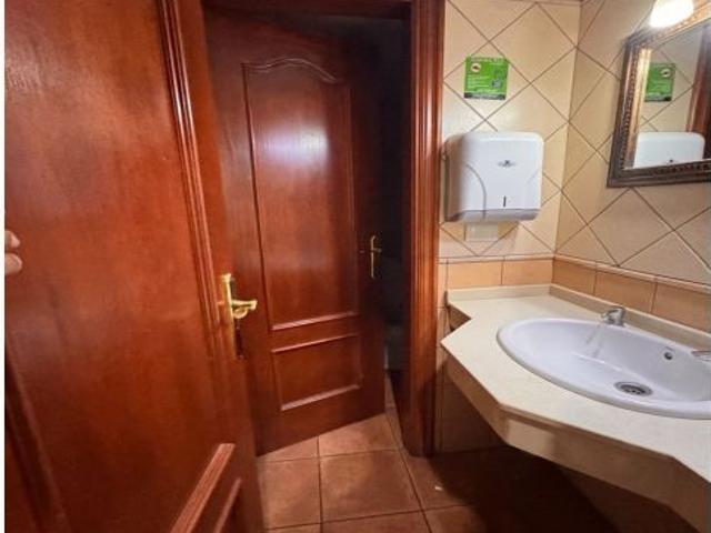 Local comercial en Venta en Los Cristianos, Santa Cruz de Tenerife
