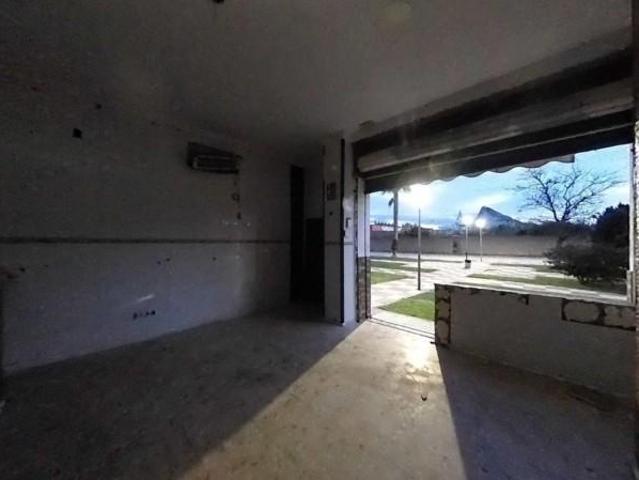Local comercial en venta en La Línea de la Concepción, San Pedro