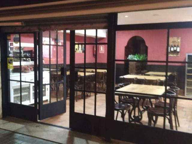Local comercial en venta en L'Hospitalet de Llobregat, Granvia Sud